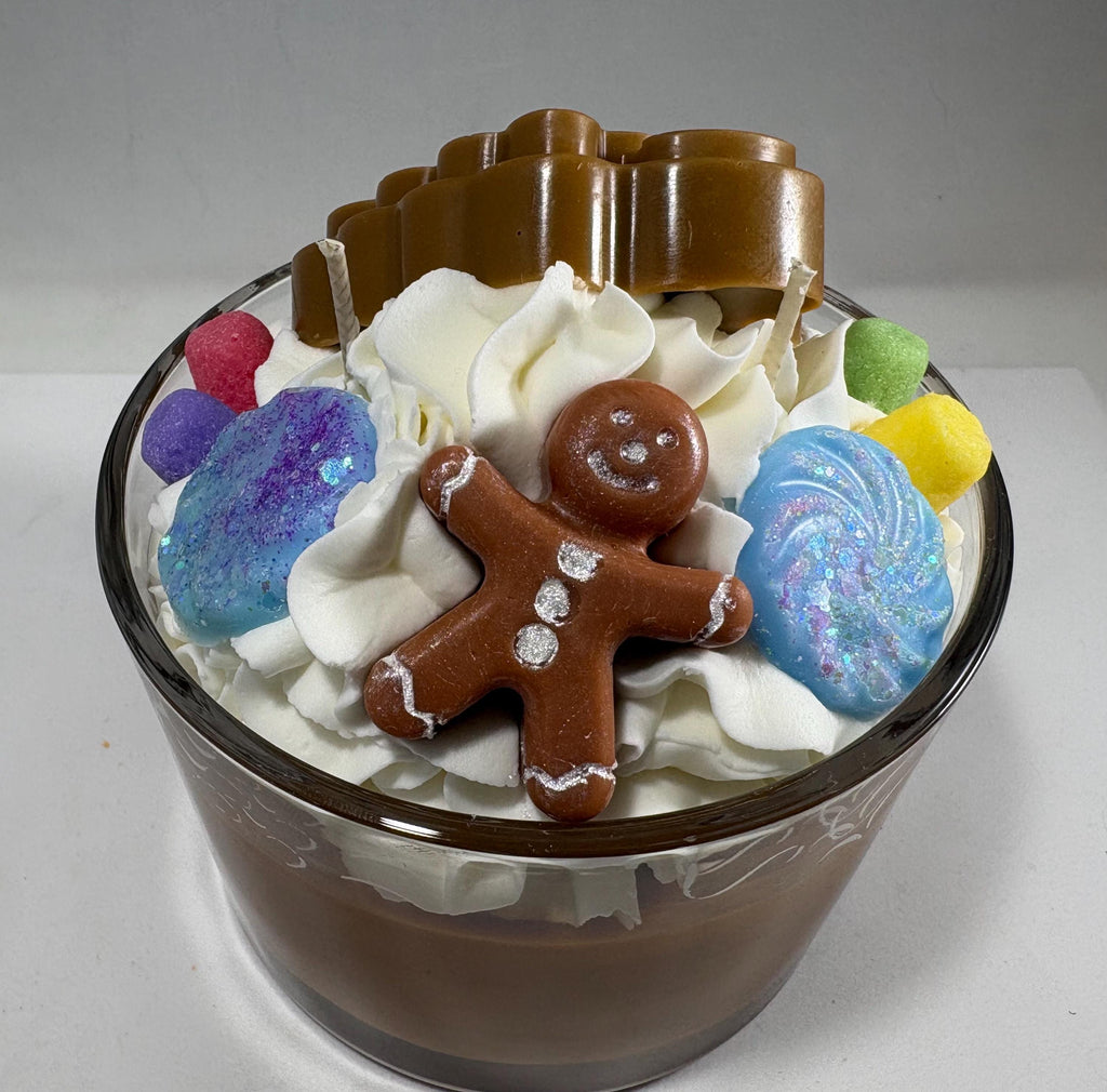 Gingerbread House Candle – 18oz Whipped Dessert Candle with Wax Gingerbread House & Candy Toppings | Holiday Bakery Candle