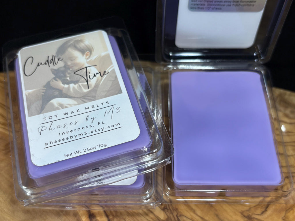 Cuddle Time Candles and Wax Melts | Cozy Blueberry, Freesia & Cashmere Scent | Soy Wax Blend for Snuggly Home Vibes